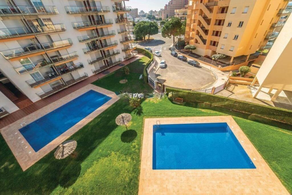 Apartamento En Con Parking Y Piscina * Roses