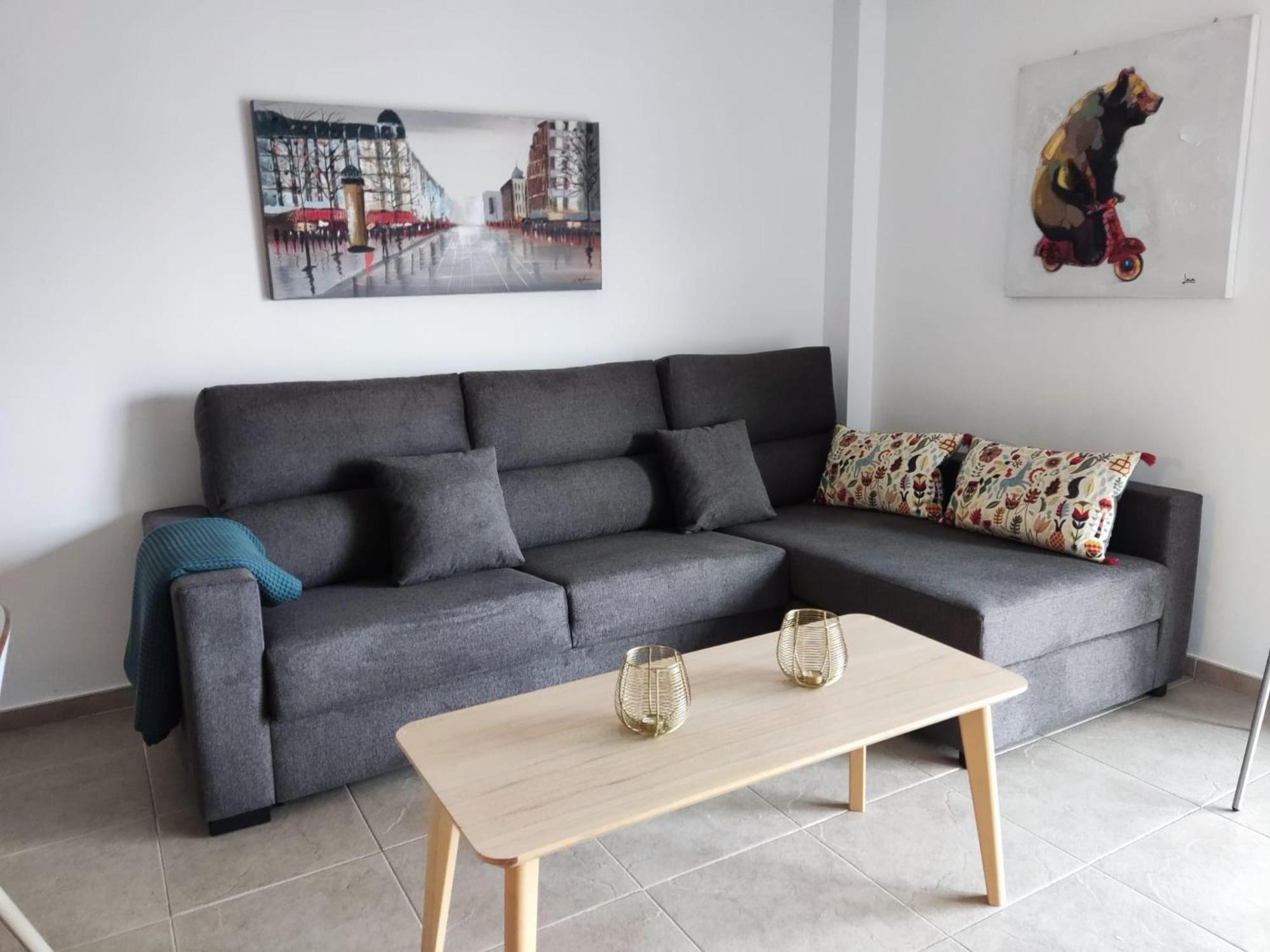 Apartamento En Con Parking Y Piscina Roses